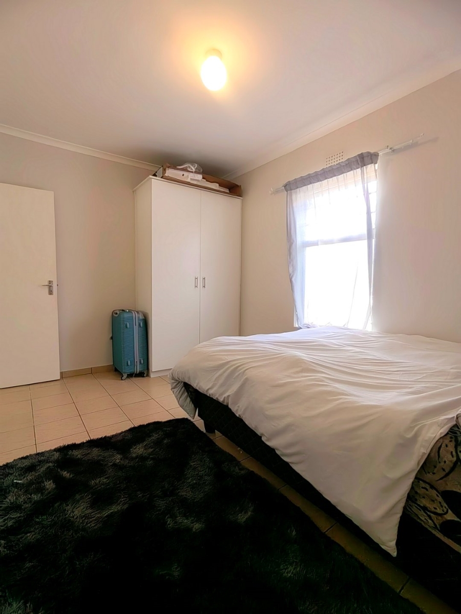 2 Bedroom Property for Sale in Parklands Western Cape